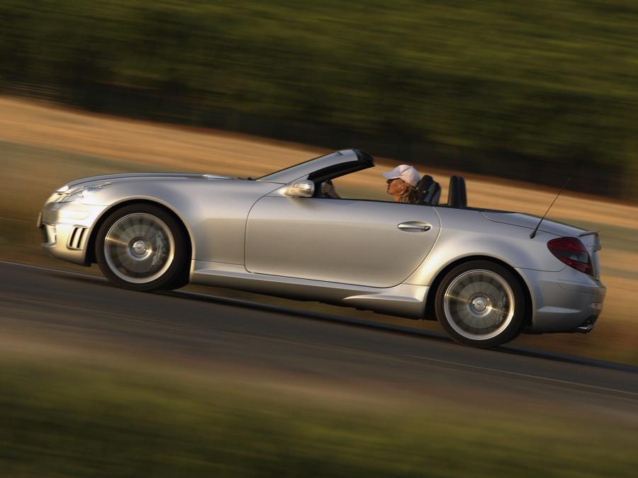 Mercedes-Benz SLK55 AMG 2004 года  (фото 15 из 30)
